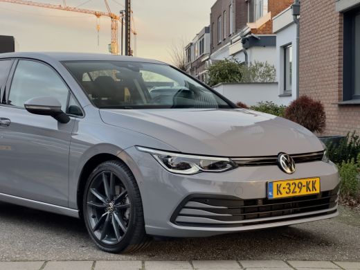 Volkswagen Golf 1.5 TSI LIFE 131PK NAVI AIRCO DIGI-DASH APPLE-CARPLAY LED LMV PDC ActivLease financial lease