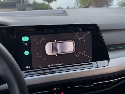 Volkswagen Golf 1.5 TSI LIFE 131PK NAVI AIRCO DIGI-DASH APPLE-CARPLAY LED LMV PDC ActivLease financial lease