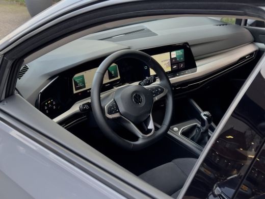 Volkswagen Golf 1.5 TSI LIFE 131PK NAVI AIRCO DIGI-DASH APPLE-CARPLAY LED LMV PDC ActivLease financial lease