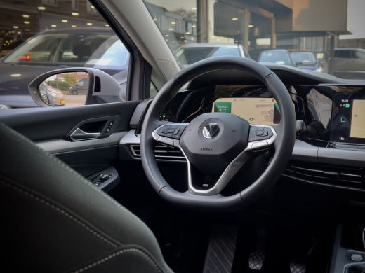 Volkswagen Golf 1.5 TSI LIFE 131PK NAVI AIRCO DIGI-DASH APPLE-CARPLAY LED LMV PDC ActivLease financial lease