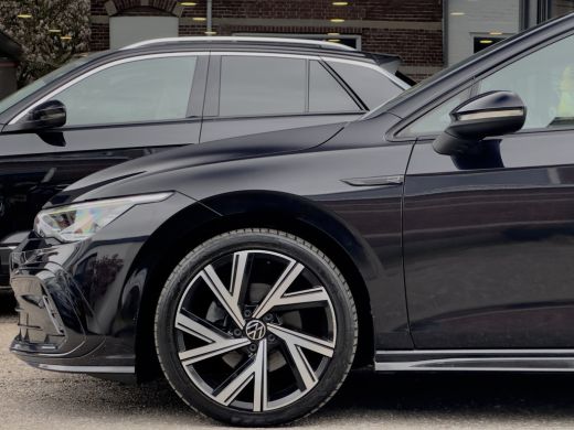 Volkswagen Golf Variant 1.5 eTSI AUT7 3X R-LINE PANODAK LEDER NAVI DIGI-DASH APPLE-CARPLAY LED LMV PDC ActivLease financial lease