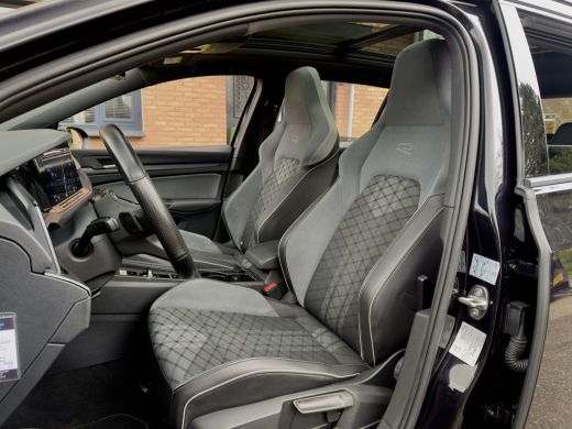 Volkswagen Golf Variant 1.5 eTSI AUT7 3X R-LINE PANODAK LEDER NAVI DIGI-DASH APPLE-CARPLAY LED LMV PDC ActivLease financial lease