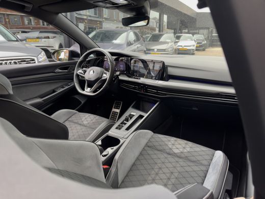 Volkswagen Golf Variant 1.5 eTSI AUT7 3X R-LINE PANODAK LEDER NAVI DIGI-DASH APPLE-CARPLAY LED LMV PDC ActivLease financial lease