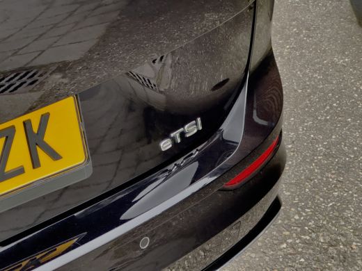 Volkswagen Golf Variant 1.5 eTSI AUT7 3X R-LINE PANODAK LEDER NAVI DIGI-DASH APPLE-CARPLAY LED LMV PDC ActivLease financial lease