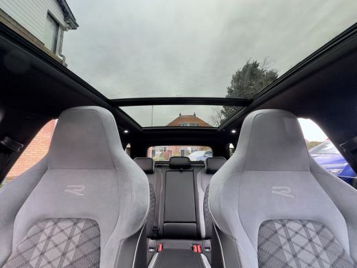 Volkswagen Golf Variant 1.5 eTSI AUT7 3X R-LINE PANODAK LEDER NAVI DIGI-DASH APPLE-CARPLAY LED LMV PDC ActivLease financial lease