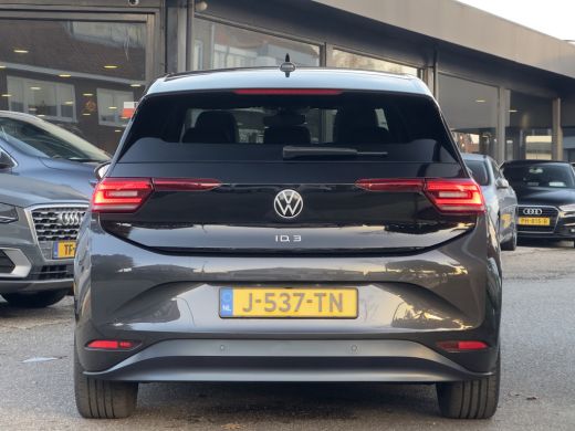 Volkswagen ID.3 First Max 58 kWh PANODAK NAVI CAMERA APPLE-CARPLAY LED LMV-20INCHE PDC ActivLease financial lease