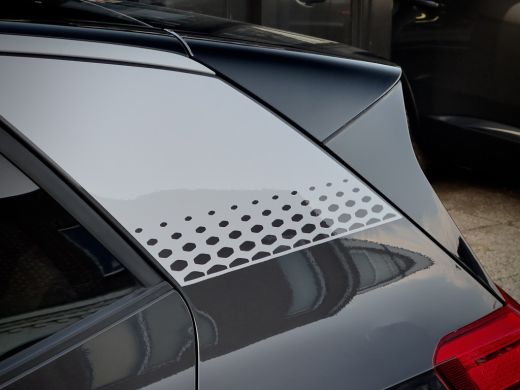 Volkswagen ID.3 First Max 58 kWh PANODAK NAVI CAMERA APPLE-CARPLAY LED LMV-20INCHE PDC ActivLease financial lease