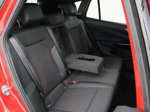 Volkswagen ID.4 GTX 4MOTION 77 kWh 300 PK + 20 INCH | PANORAMA | TREKHAAK WEGKL. | SFEERVERLICHTING | CAMERA | ST... ActivLease financial lease