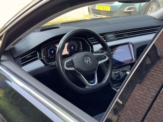 Volkswagen Passat Variant 1.4 TSI AUT7 PHEV GTE BUSINESS. PANODAK NAVI CAMERA VIRTUAL-DASH HEADUPP APPLE-CARPLAY LE... ActivLease financial lease