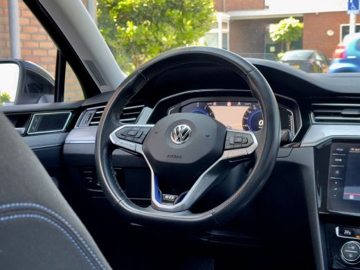 Volkswagen Passat Variant 1.4 TSI AUT7 PHEV GTE BUSINESS. PANODAK NAVI CAMERA VIRTUAL-DASH HEADUPP APPLE-CARPLAY LE... ActivLease financial lease