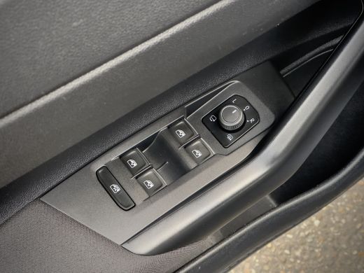 Volkswagen Polo 1.0 TSI AUT7 Style AUT NAVI CAMERA DIGI-DASH APPLE-CARPLAY IQ-LIGHT PANODAK LEDER NAVI CAMERA  LE... ActivLease financial lease