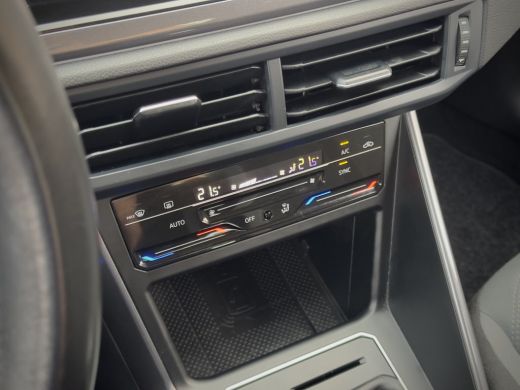 Volkswagen Polo 1.0 TSI AUT7 Style AUT NAVI CAMERA DIGI-DASH APPLE-CARPLAY IQ-LIGHT PANODAK LEDER NAVI CAMERA  LE... ActivLease financial lease