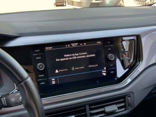 Volkswagen Polo 1.0 TSI R-LINE 57D.KM!! NAVI CAMERA AIRCO APPLE-CARPLAY LED LMV PDC ActivLease financial lease