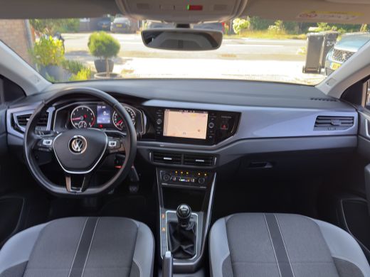 Volkswagen Polo 1.0 TSI R-LINE 57D.KM!! NAVI CAMERA AIRCO APPLE-CARPLAY LED LMV PDC ActivLease financial lease