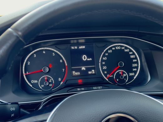 Volkswagen Polo 1.0 TSI R-LINE 57D.KM!! NAVI CAMERA AIRCO APPLE-CARPLAY LED LMV PDC ActivLease financial lease