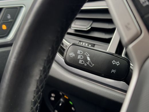 Volkswagen Polo 1.0 TSI STYLE NAVI DIGI-DASH APPLE-CARPLAY LED LMV PDC ActivLease financial lease