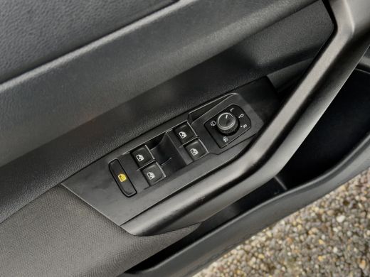 Volkswagen Polo 1.0 TSI STYLE NAVI DIGI-DASH APPLE-CARPLAY LED LMV PDC ActivLease financial lease