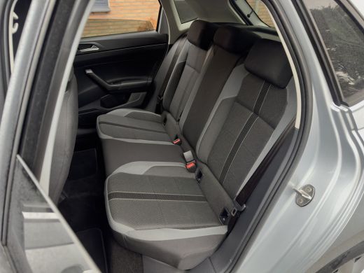 Volkswagen Polo 1.0 TSI STYLE NAVI DIGI-DASH APPLE-CARPLAY LED LMV PDC ActivLease financial lease