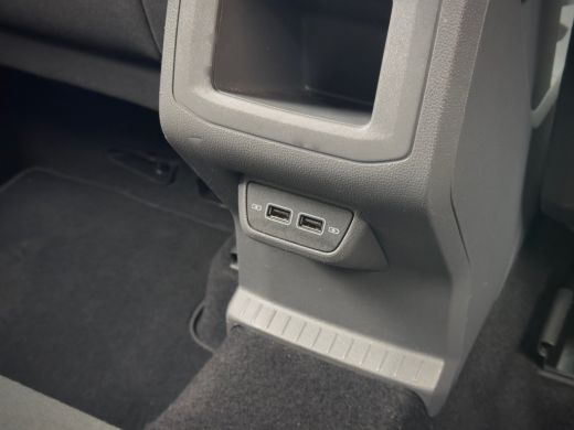 Volkswagen T-Cross 1.0 TSI ORANGE-STYLE EDITION CARPLAY CRUISE CONTROL AIRCO LED LMV PDC ActivLease financial lease