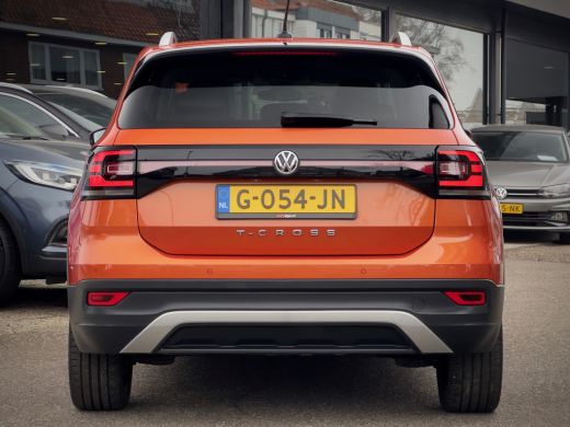 Volkswagen T-Cross 1.0 TSI ORANGE-STYLE EDITION CARPLAY CRUISE CONTROL AIRCO LED LMV PDC ActivLease financial lease