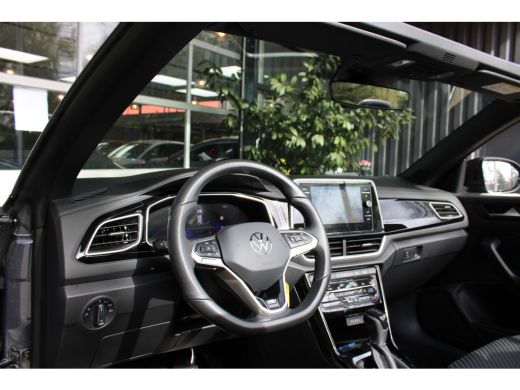 Volkswagen T-Roc 1.5 TSI 150PK DSG R-LINE SPORT NAVI/LED/CARPLAY/TREKHAAK ActivLease financial lease