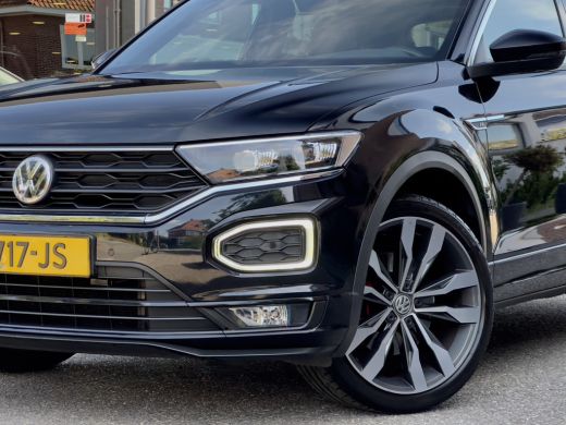 Volkswagen T-Roc 1.5 TSI AUT7 SPORT 2X R-LINE 104D.KM PANODAK 20 INCH-LMV NAVI CAMERA DIGI-DASH APPLE-CARPLAY LED PDC ActivLease financial lease