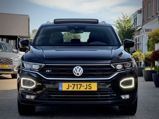 Volkswagen T-Roc 1.5 TSI AUT7 SPORT 2X R-LINE 104D.KM PANODAK 20 INCH-LMV NAVI CAMERA DIGI-DASH APPLE-CARPLAY LED PDC ActivLease financial lease