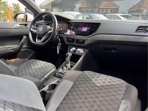 Volkswagen Taigo 1.0 TSI AUT7 R-LINE 60D.KM!! NAVI CAMERA DIGI-DASH APPLE-CARPLAY IQ-DRIVE LED LMV PDC ActivLease financial lease