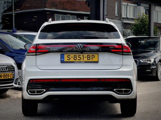 Volkswagen Taigo 1.0 TSI AUT7 R-LINE 60D.KM!! NAVI CAMERA DIGI-DASH APPLE-CARPLAY IQ-DRIVE LED LMV PDC ActivLease financial lease