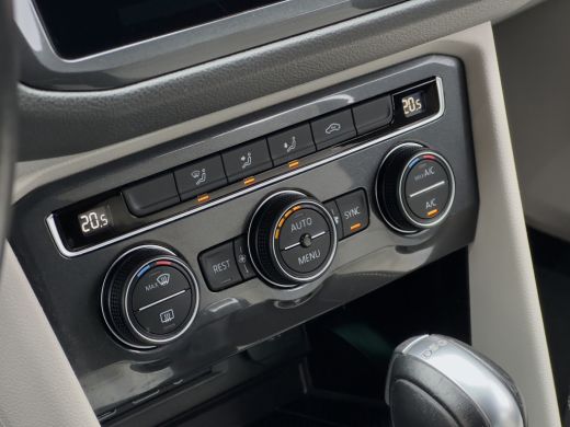 Volkswagen Tiguan 1.5 TSI AUT7 2X R-LINE DESIGNO-INT NAVI DIGI-DASH PARKPILOT APPLE-CARPLAY 20 INCH-LMV PDC ActivLease financial lease