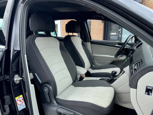 Volkswagen Tiguan 1.5 TSI AUT7 2X R-LINE DESIGNO-INT NAVI DIGI-DASH PARKPILOT APPLE-CARPLAY 20 INCH-LMV PDC ActivLease financial lease