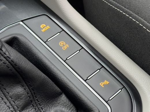 Volkswagen Tiguan 1.5 TSI AUT7 2X R-LINE DESIGNO-INT NAVI DIGI-DASH PARKPILOT APPLE-CARPLAY 20 INCH-LMV PDC ActivLease financial lease