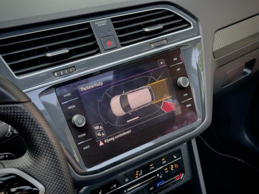 Volkswagen Tiguan 1.5 TSI AUT7 3X R-LINE + NW-MODEL PANODAK NAVI DIGI-DASH PARK-ASSIST LED LMV PDC ActivLease financial lease