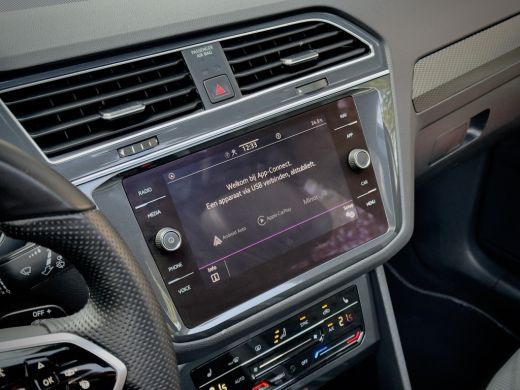 Volkswagen Tiguan 1.5 TSI AUT7 3X R-LINE + NW-MODEL PANODAK NAVI DIGI-DASH PARK-ASSIST LED LMV PDC ActivLease financial lease