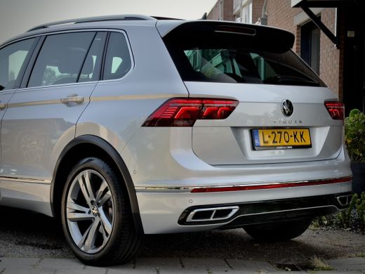 Volkswagen Tiguan 1.5 TSI AUT7 3X R-LINE + NW-MODEL PANODAK NAVI DIGI-DASH PARK-ASSIST LED LMV PDC ActivLease financial lease