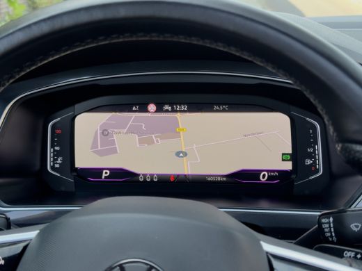 Volkswagen Tiguan 1.5 TSI AUT7 3X R-LINE + NW-MODEL PANODAK NAVI DIGI-DASH PARK-ASSIST LED LMV PDC ActivLease financial lease