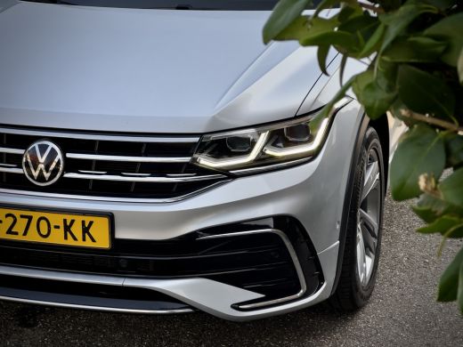 Volkswagen Tiguan 1.5 TSI AUT7 3X R-LINE + NW-MODEL PANODAK NAVI DIGI-DASH PARK-ASSIST LED LMV PDC ActivLease financial lease