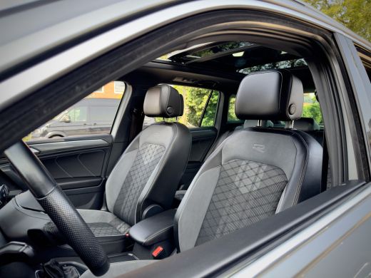 Volkswagen Tiguan 1.5 TSI AUT7 3X R-LINE + NW-MODEL PANODAK NAVI DIGI-DASH PARK-ASSIST LED LMV PDC ActivLease financial lease