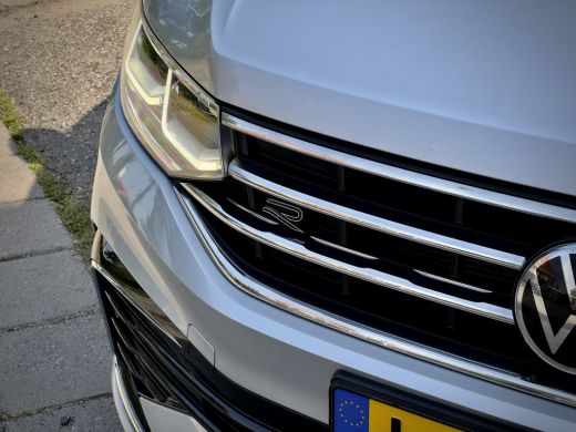 Volkswagen Tiguan 1.5 TSI AUT7 3X R-LINE + NW-MODEL PANODAK NAVI DIGI-DASH PARK-ASSIST LED LMV PDC ActivLease financial lease
