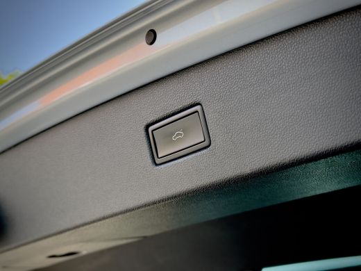 Volkswagen Tiguan 1.5 TSI AUT7 3X R-LINE + NW-MODEL PANODAK NAVI DIGI-DASH PARK-ASSIST LED LMV PDC ActivLease financial lease