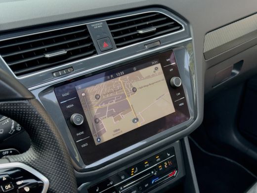 Volkswagen Tiguan 1.5 TSI AUT7 3X R-LINE + NW-MODEL PANODAK NAVI DIGI-DASH PARK-ASSIST LED LMV PDC ActivLease financial lease
