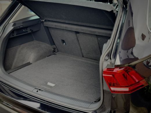 Volkswagen Tiguan 1.5 TSI AUT7 LIFE NAVI DIGI-DASH APPLE-CARPLAY LED LMV PDC ActivLease financial lease