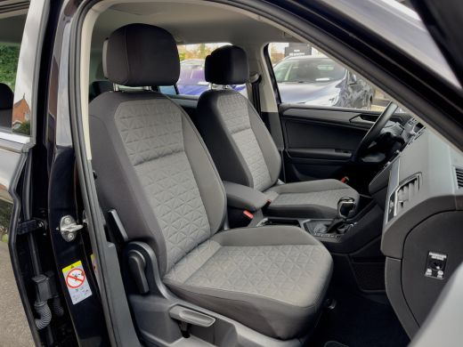 Volkswagen Tiguan 1.5 TSI AUT7 LIFE NAVI DIGI-DASH APPLE-CARPLAY LED LMV PDC ActivLease financial lease