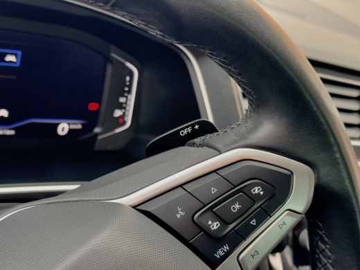 Volkswagen Tiguan 1.5 TSI AUT7 LIFE NAVI DIGI-DASH APPLE-CARPLAY LED LMV PDC ActivLease financial lease