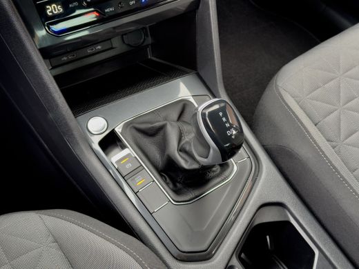 Volkswagen Tiguan 1.5 TSI AUT7 LIFE NAVI DIGI-DASH APPLE-CARPLAY LED LMV PDC ActivLease financial lease