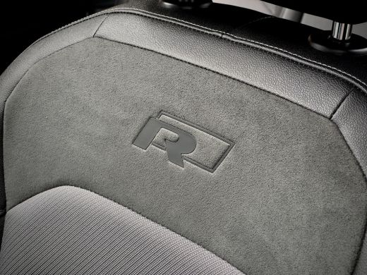 Volkswagen Tiguan Allspace 1.5 TSI AUT7 3x R-LINE 7PERS PANODAK 20 INCH-LMV NAVI CAMERA DIGI-DASH APPLE-CARPLAY LED PDC ActivLease financial lease