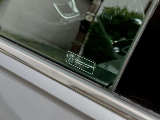 Volkswagen Tiguan Allspace 1.5 TSI AUT7 3x R-LINE 7PERS PANODAK 20 INCH-LMV NAVI CAMERA DIGI-DASH APPLE-CARPLAY LED PDC ActivLease financial lease