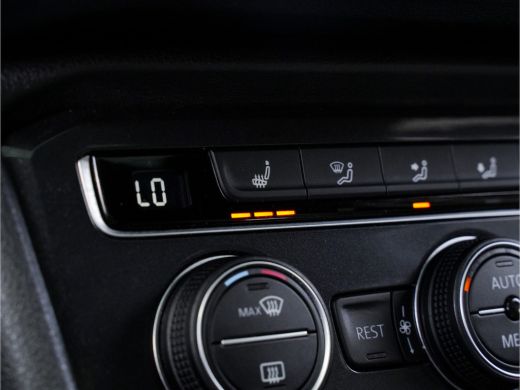 Volkswagen Tiguan Allspace 1.5 TSI AUT7 3x R-LINE 7PERS PANODAK NAVI CAMERA DIGIDASH 20 INCH-LMV PARKASSIST PDC ActivLease financial lease