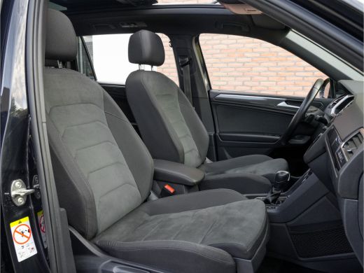 Volkswagen Tiguan Allspace 1.5 TSI AUT7 3x R-LINE 7PERS PANODAK NAVI CAMERA DIGIDASH 20 INCH-LMV PARKASSIST PDC ActivLease financial lease