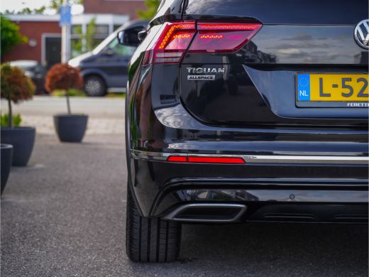 Volkswagen Tiguan Allspace 1.5 TSI AUT7 3x R-LINE 7PERS PANODAK NAVI CAMERA DIGIDASH 20 INCH-LMV PARKASSIST PDC ActivLease financial lease